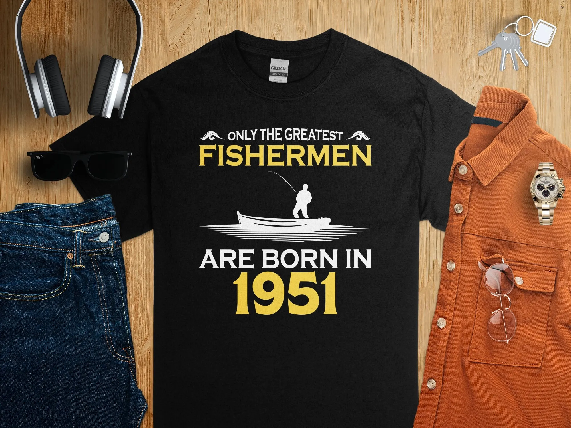 Vintage 1951 Birthday T Shirt  - Fishing Boat Trailer avis et prix
